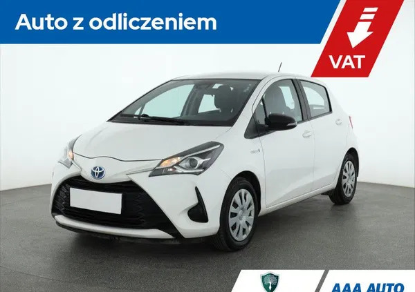 mazowieckie Toyota Yaris cena 40000 przebieg: 192309, rok produkcji 2017 z Bukowno